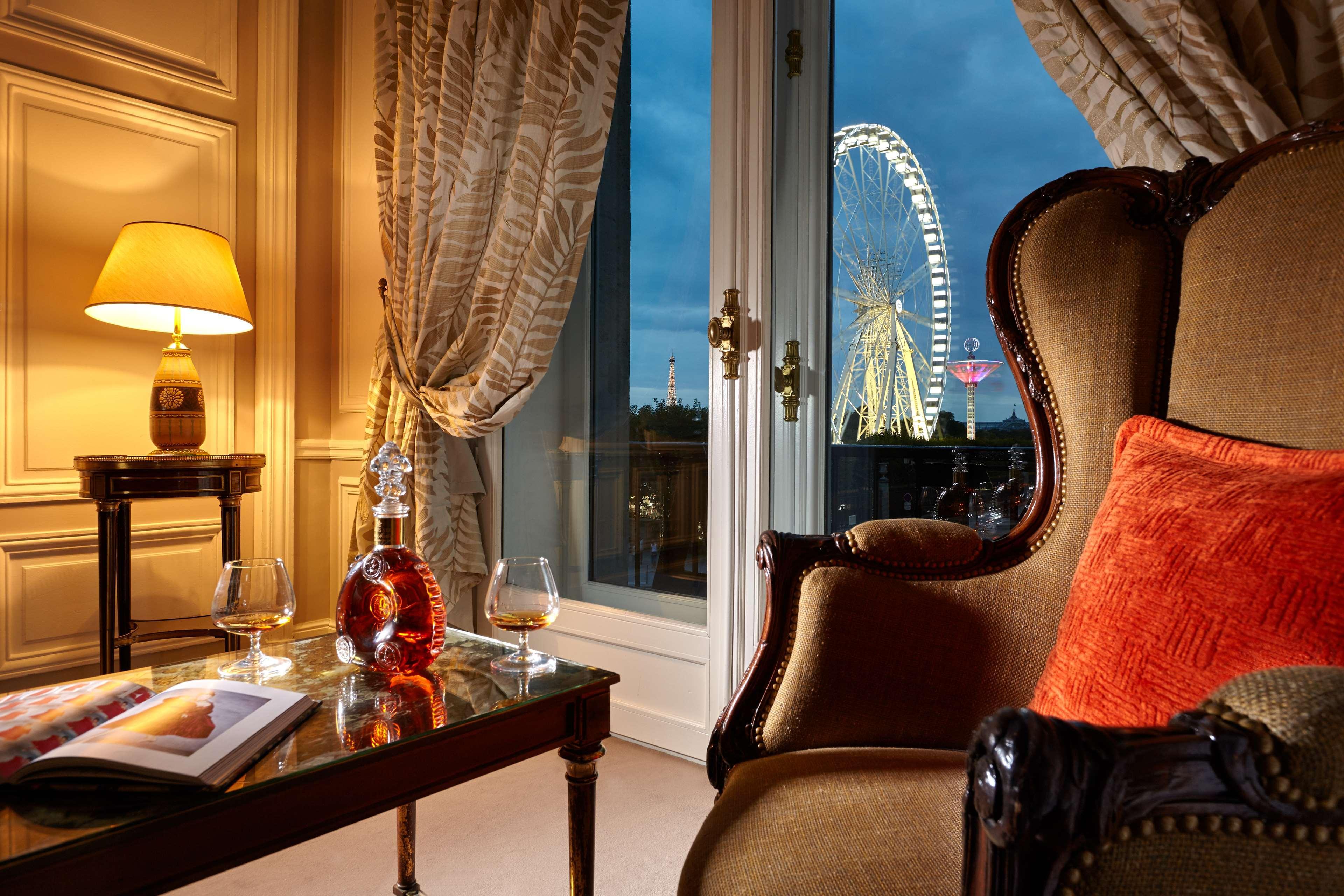 Hotel Regina Louvre Paris Exterior foto The London InterContinental