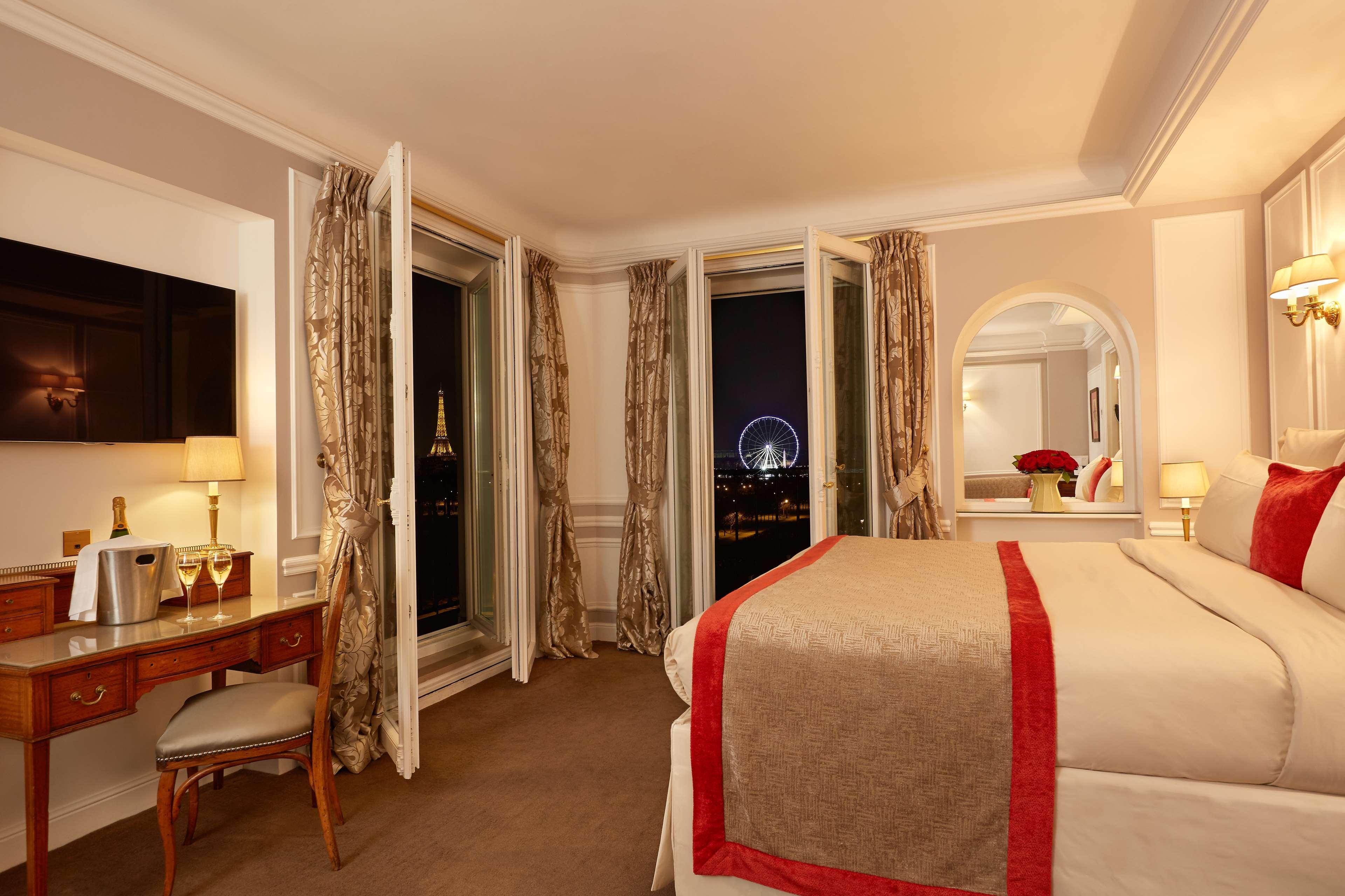 Hotel Regina Louvre Paris Exterior foto A room at the InterContinental Paris Le Grand