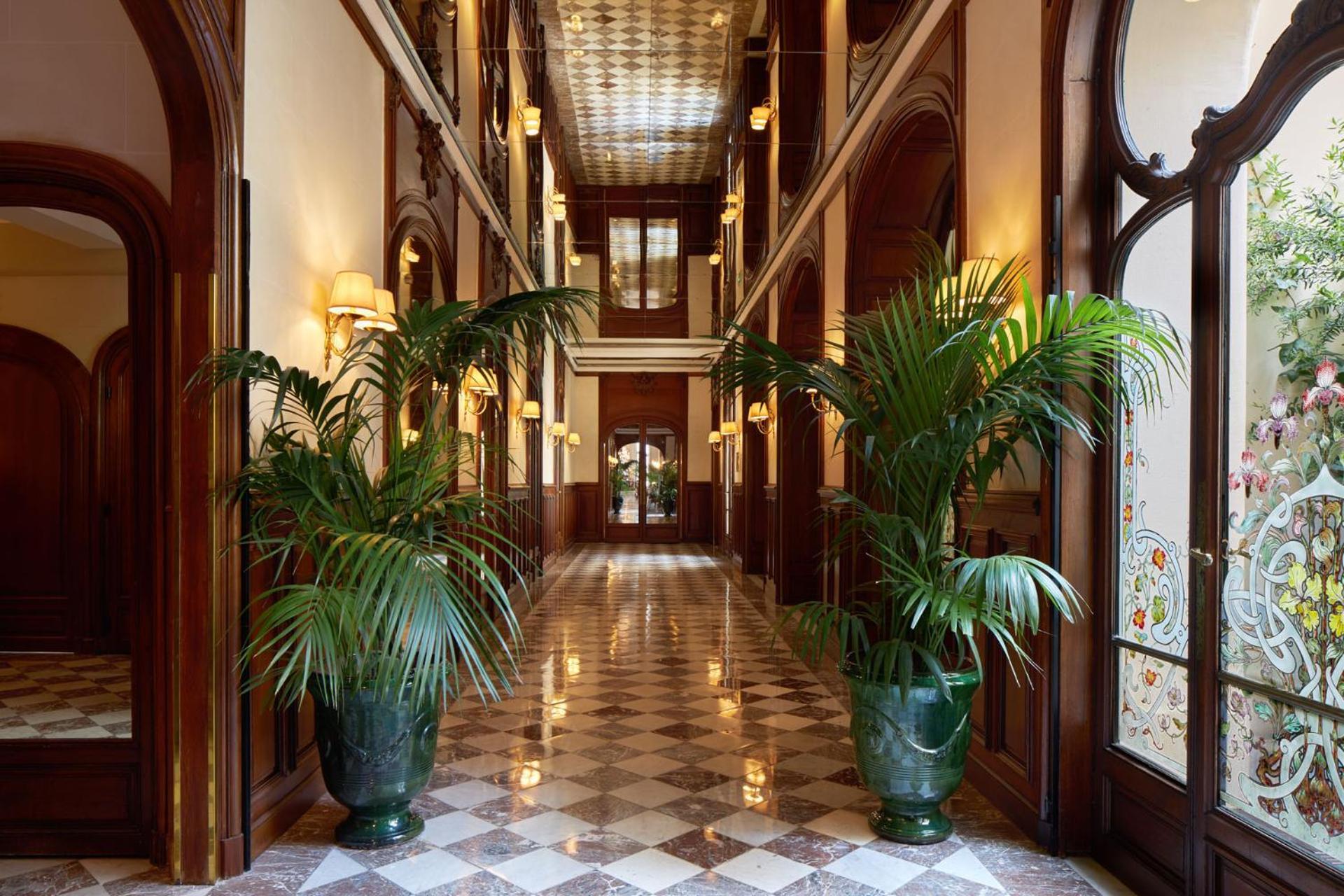 Hotel Regina Louvre Paris Exterior foto Interior of the hotel